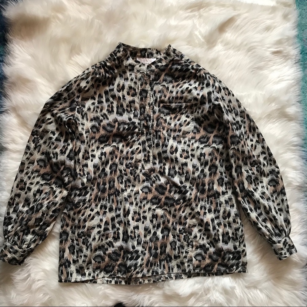 ⭕️SOLD⭕️ Authentic Chloe Leopard Print Blouse - Picture 4 of 8